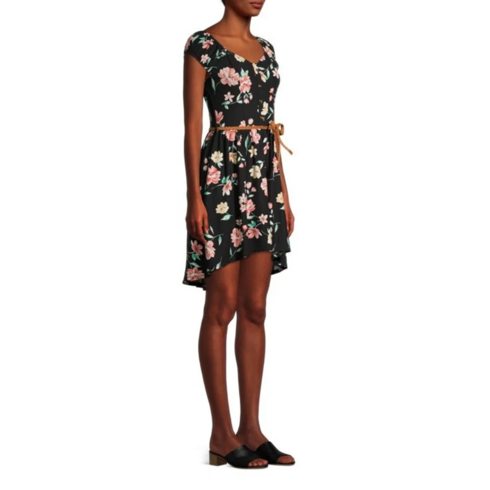 No Boundaries | Peasant Dress - Picture 4 of 7